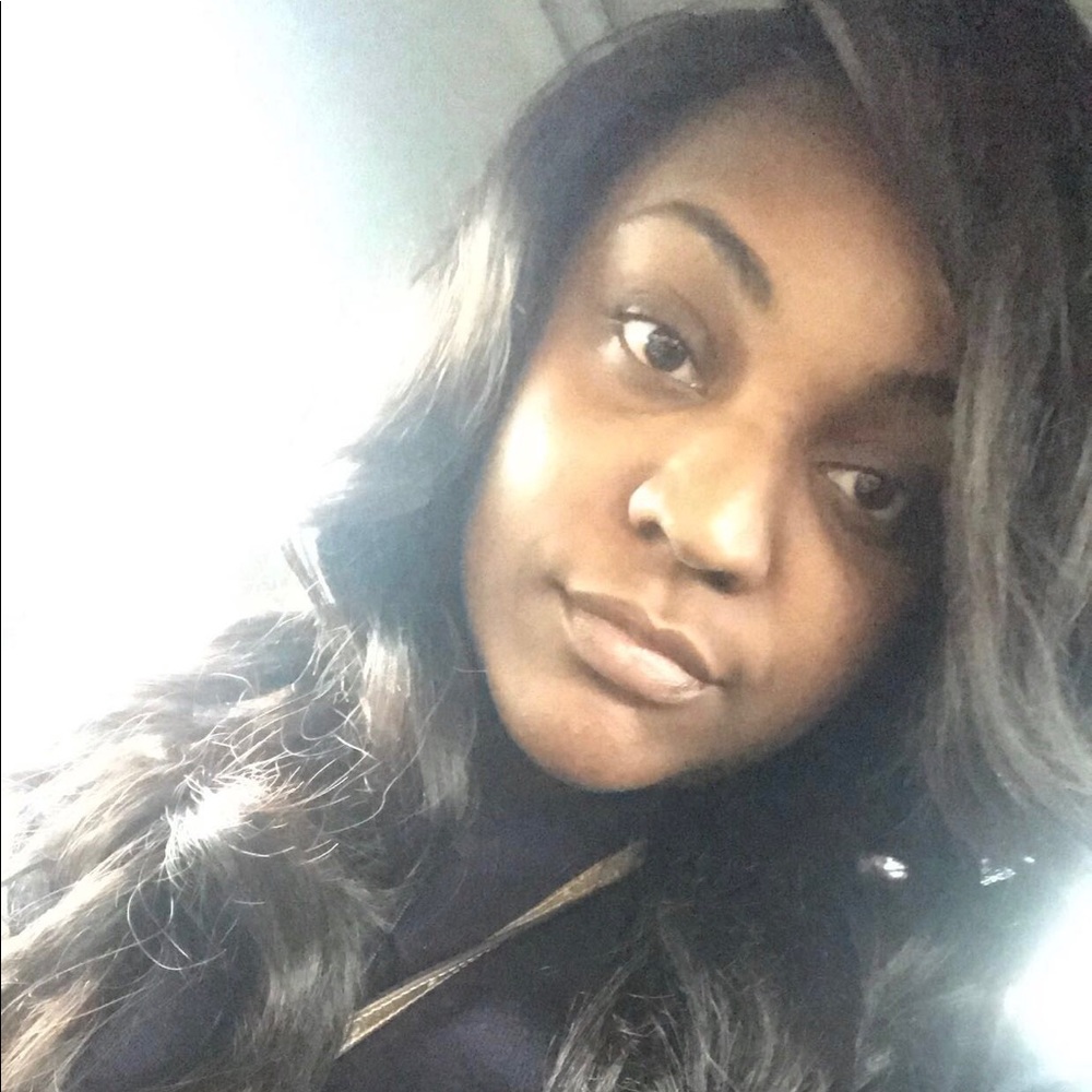 Meet your Posher, Jasmine